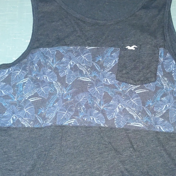 Hollister Floral Tank Size XL - Picture 2 of 3